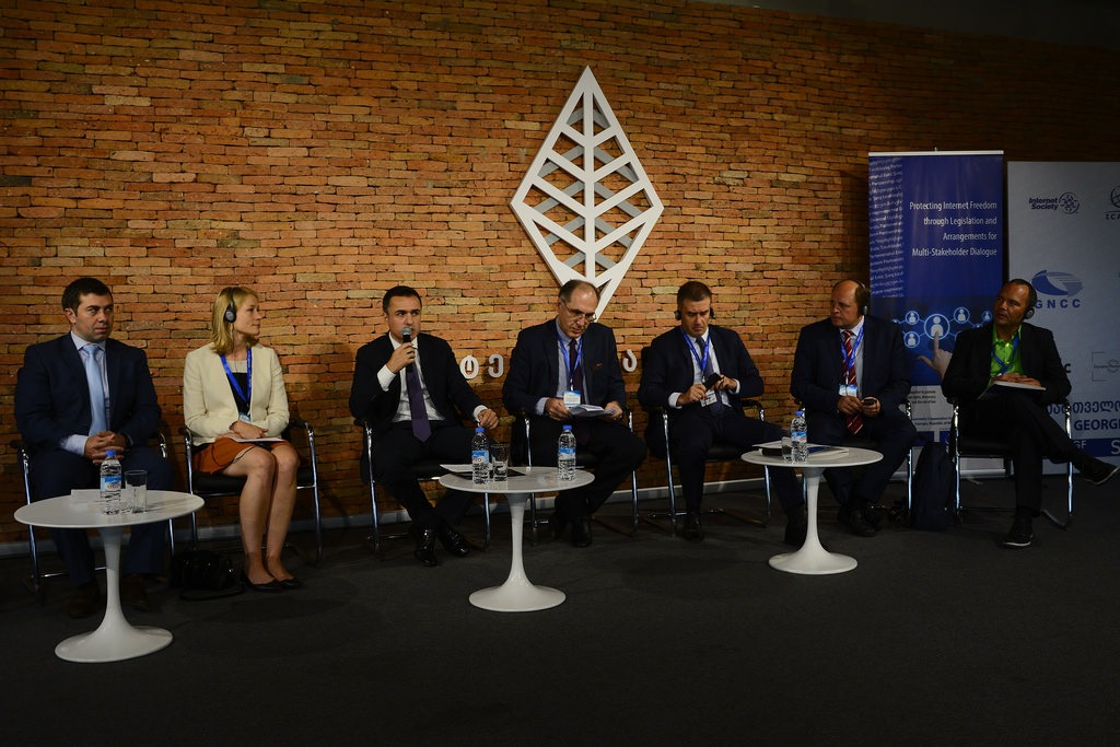 Bridging the National Connectivity Gap  – What’s the Right Recipe? Thumbnail