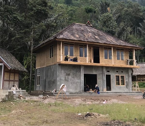 The Common Room: cómo un artista está conectando la Indonesia rural pueblo a pueblo Thumbnail
