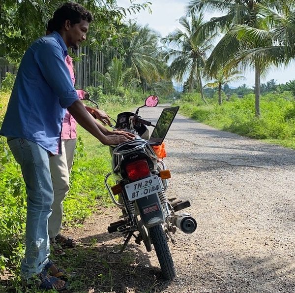 La comunidad lambada de Tamil Nadu ya está conectada a Internet Thumbnail