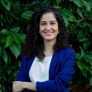 Luíza Malheiro headshot