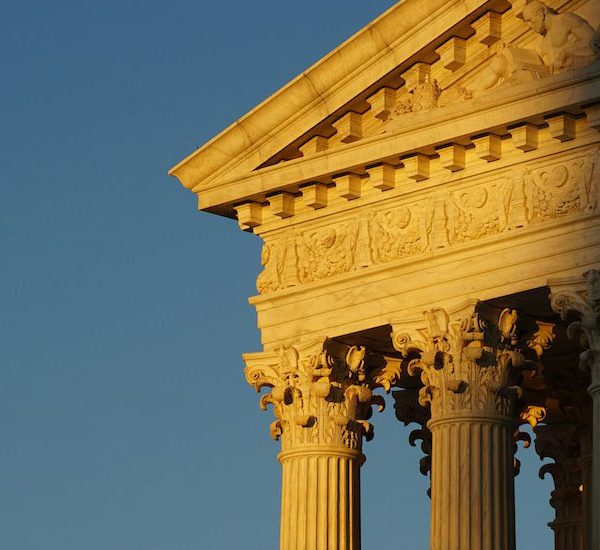 US Supreme Court Unanimously Defends Internet Access for Millions  Thumbnail